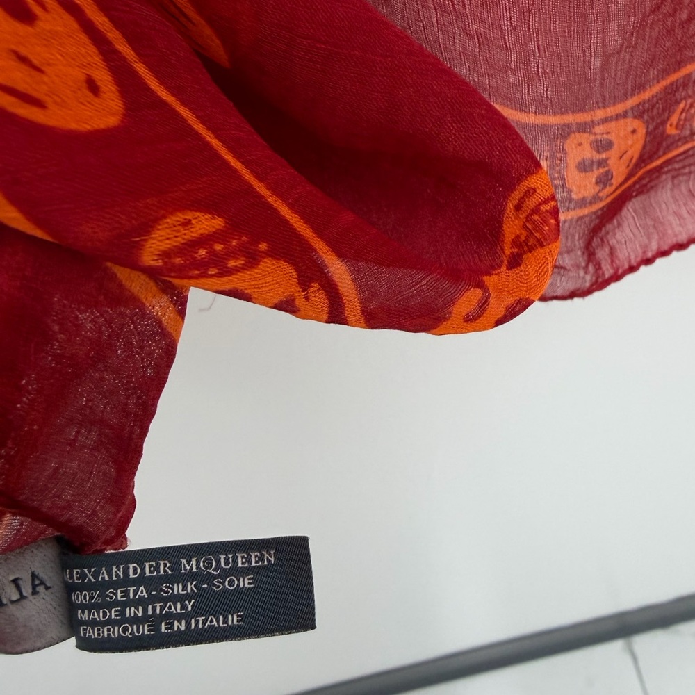 Authentic Alexander McQueen Red & Orange Skull Silk Chiffon Scarf Iconic Design - Picture 9 of 9